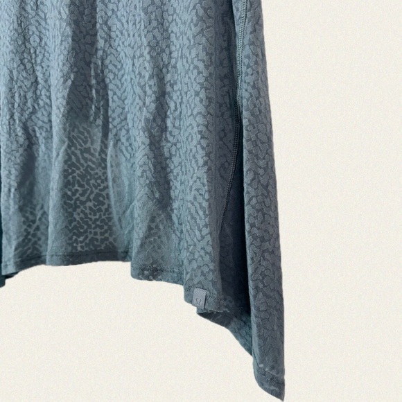 Lululemon Loop Around Tee - Picture 8 of 8